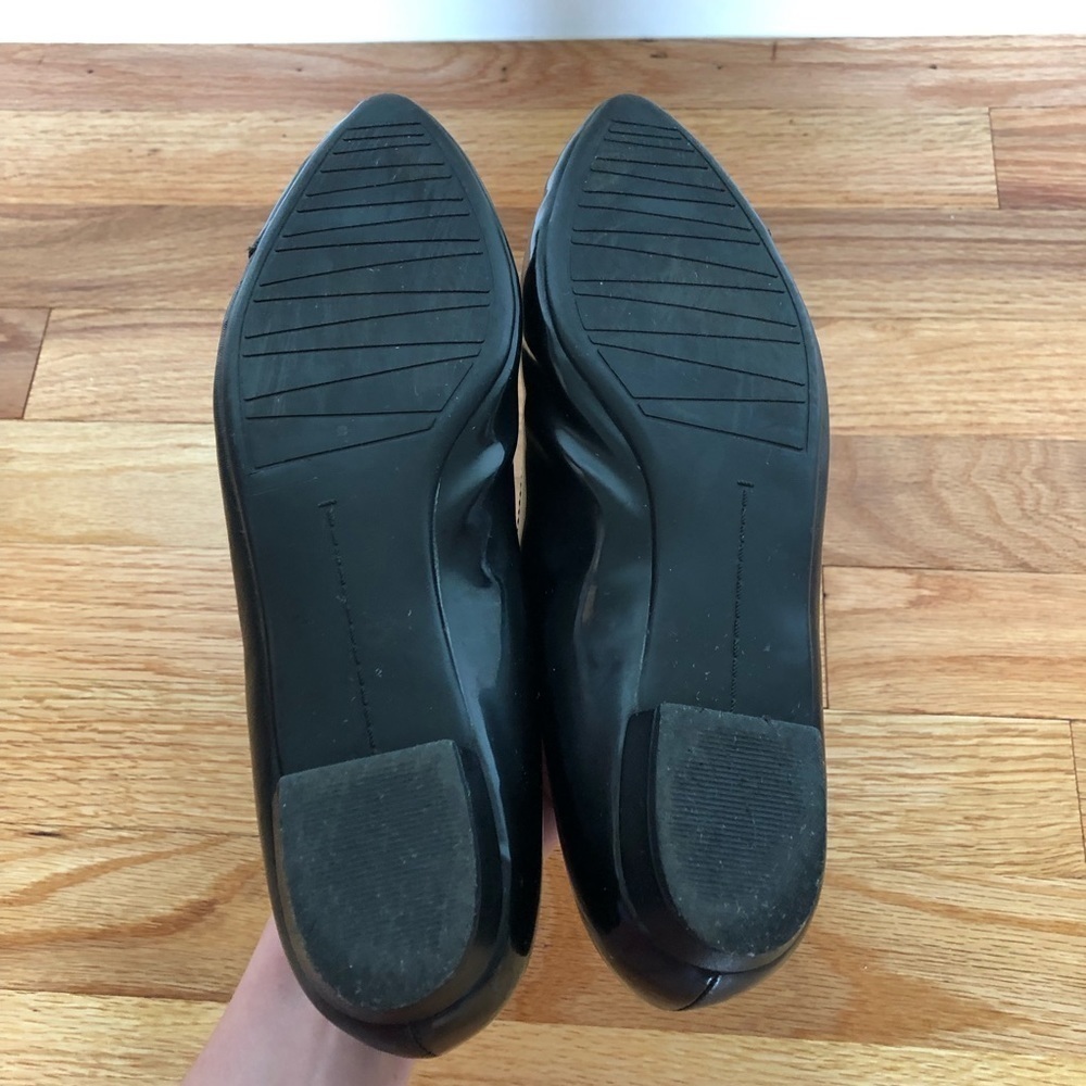 Neiman Marcus Flats Black Leather Pointed Toe 7.5 - Picture 6 of 9